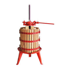 tl_files/catalogo/immagini_vitis_vinifera/care_wine_racking.jpg